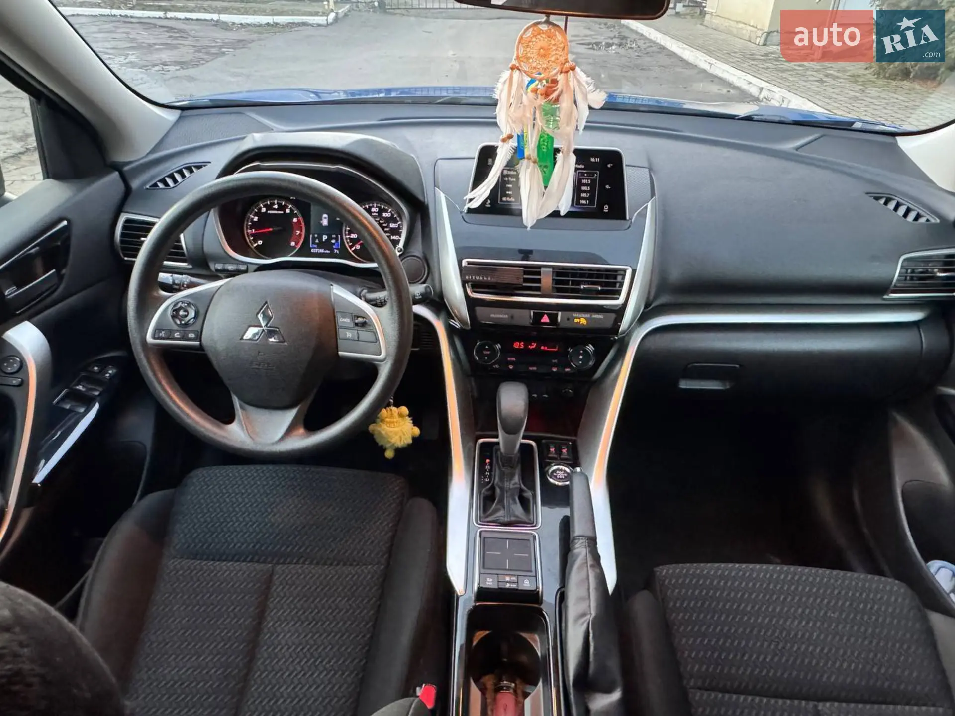 2019 Mitsubishi Eclipse Cross - мініатюра 3