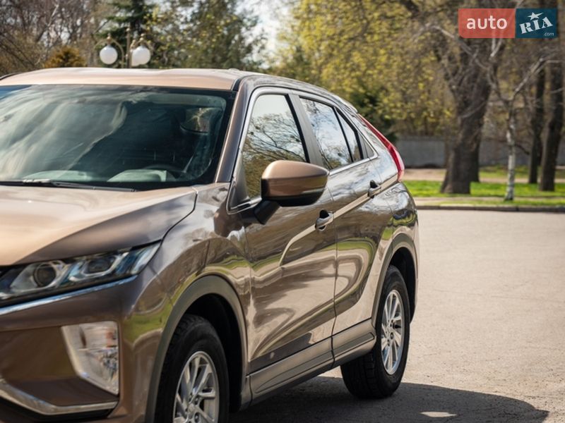 Внедорожник / Кроссовер Mitsubishi Eclipse Cross 2018 в Полтаве фото 3 Внедорожник / Кроссовер Mitsubishi Eclipse Cross 2018 в Полтаве