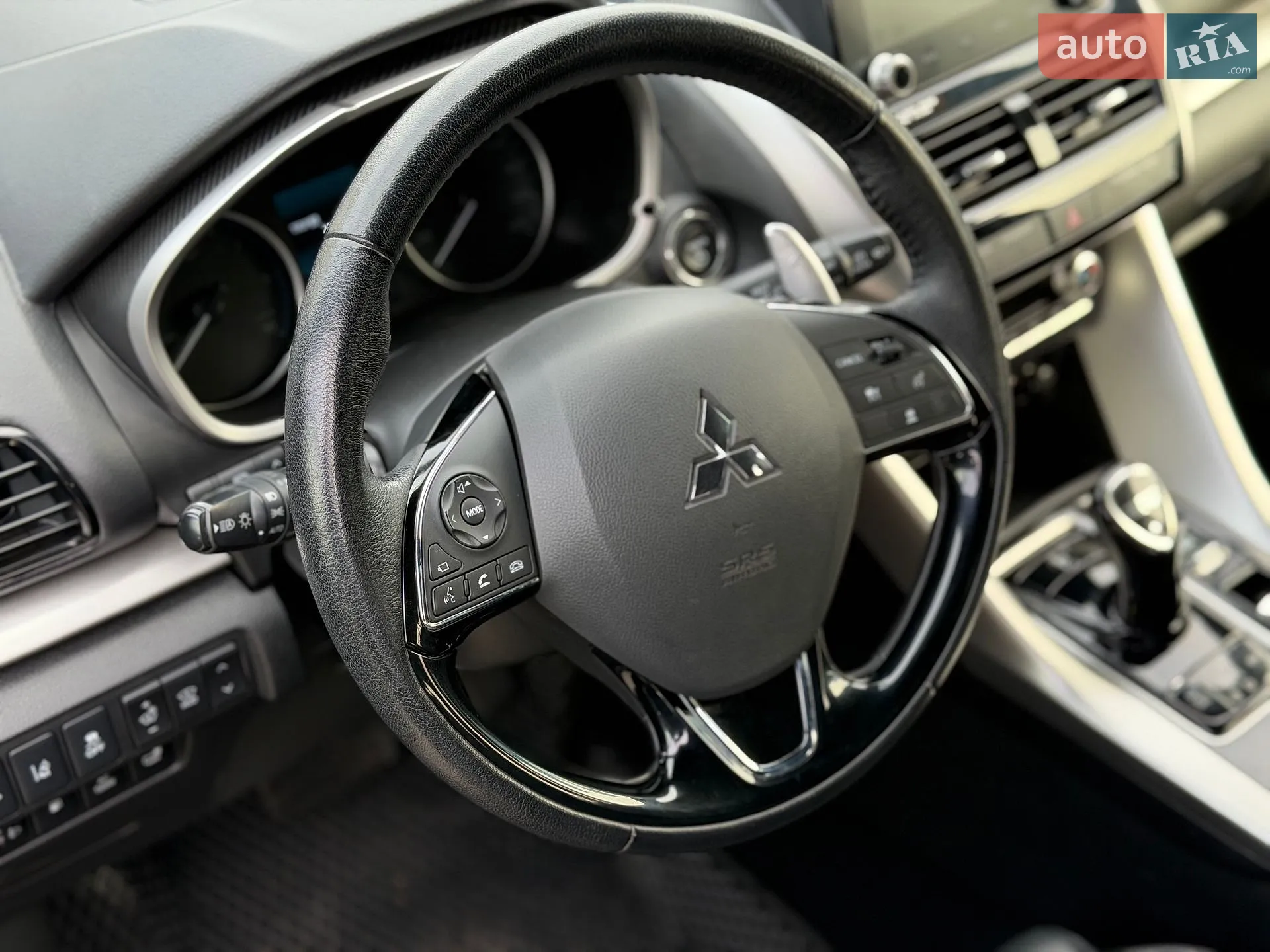 2022 Mitsubishi Eclipse Cross - мініатюра 28