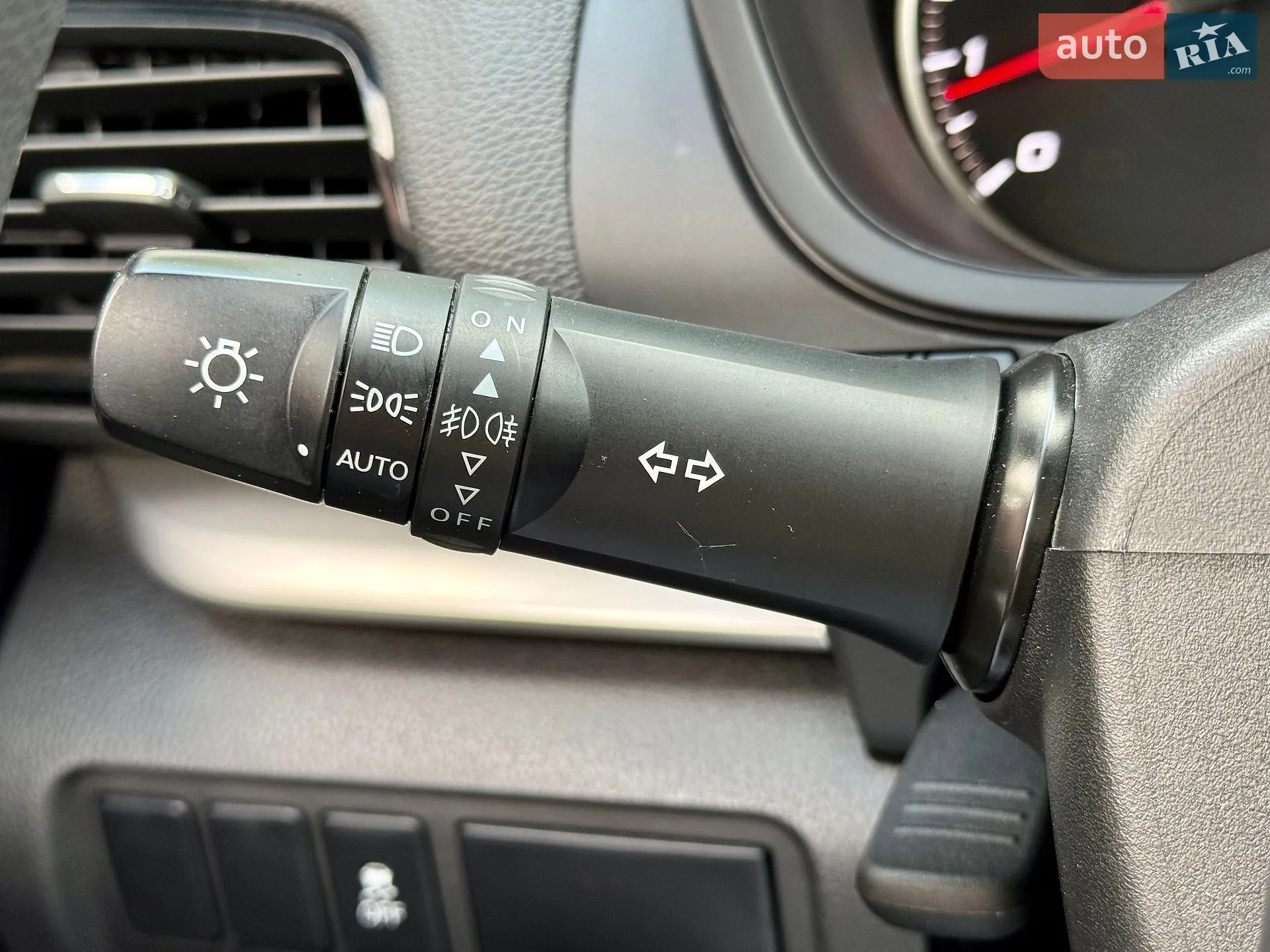 2021 Mitsubishi Eclipse Cross - мініатюра 18