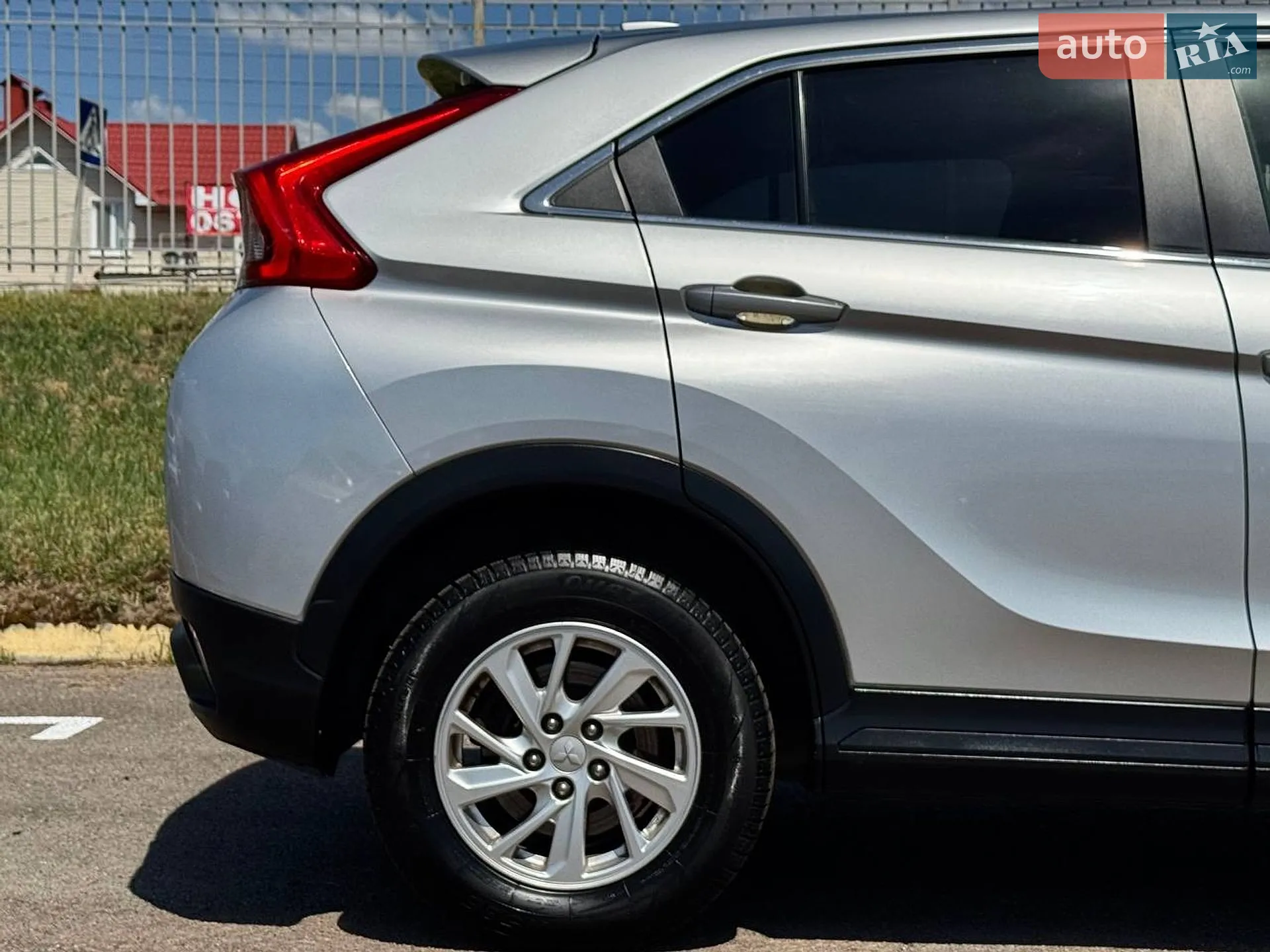 2018 Mitsubishi Eclipse Cross - мініатюра 16