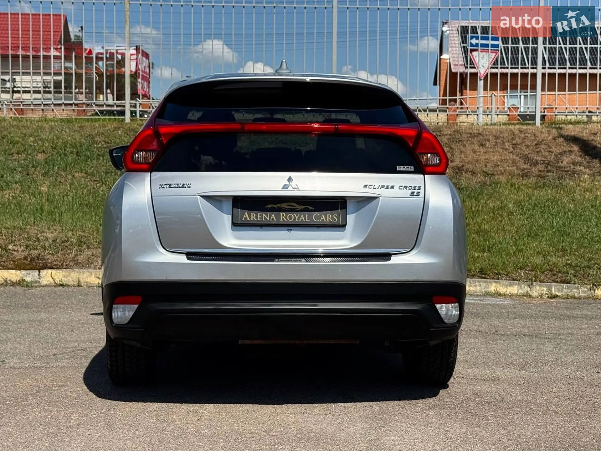 2018 Mitsubishi Eclipse Cross - мініатюра 12