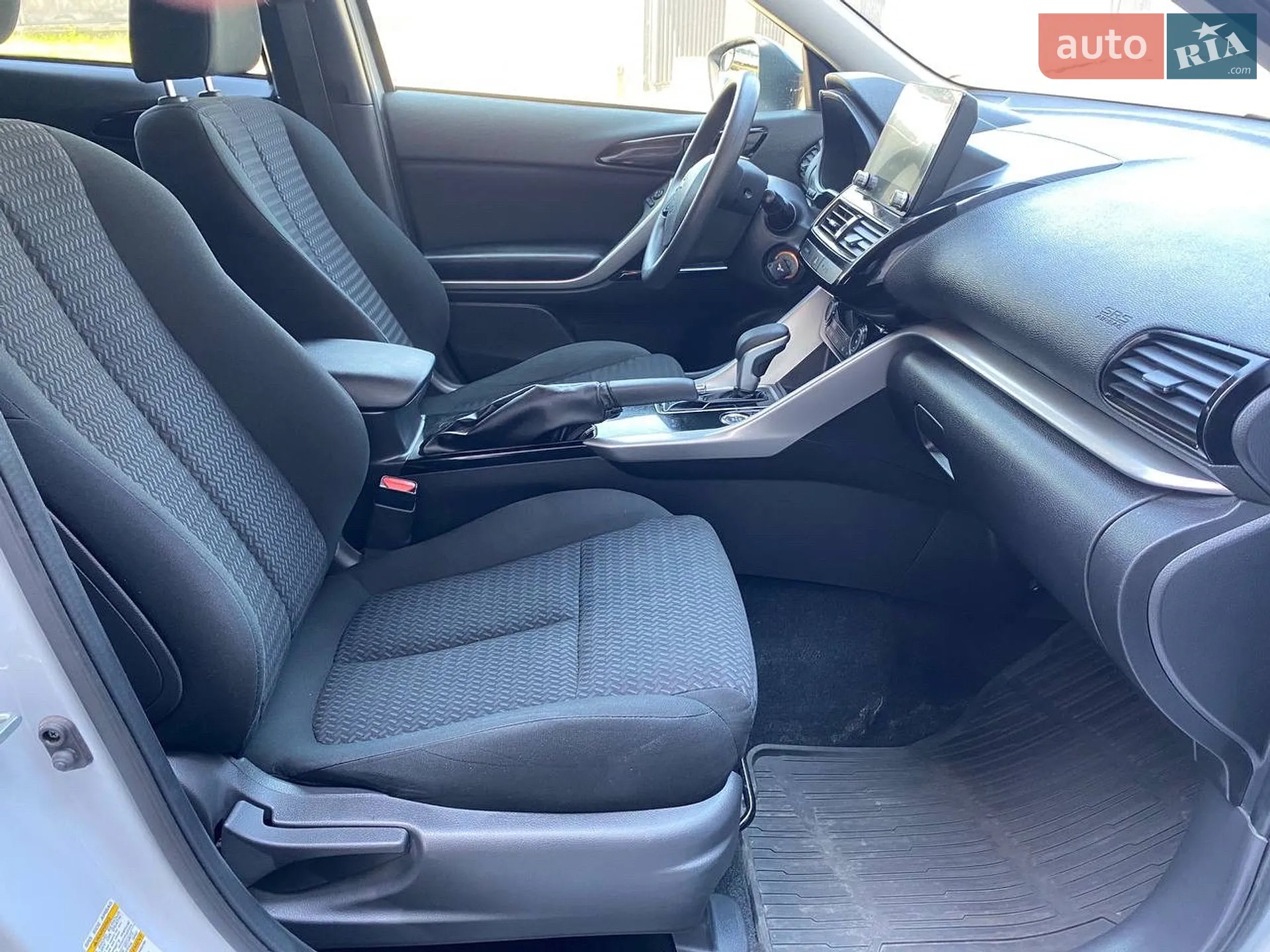 2021 Mitsubishi Eclipse Cross - мініатюра 13
