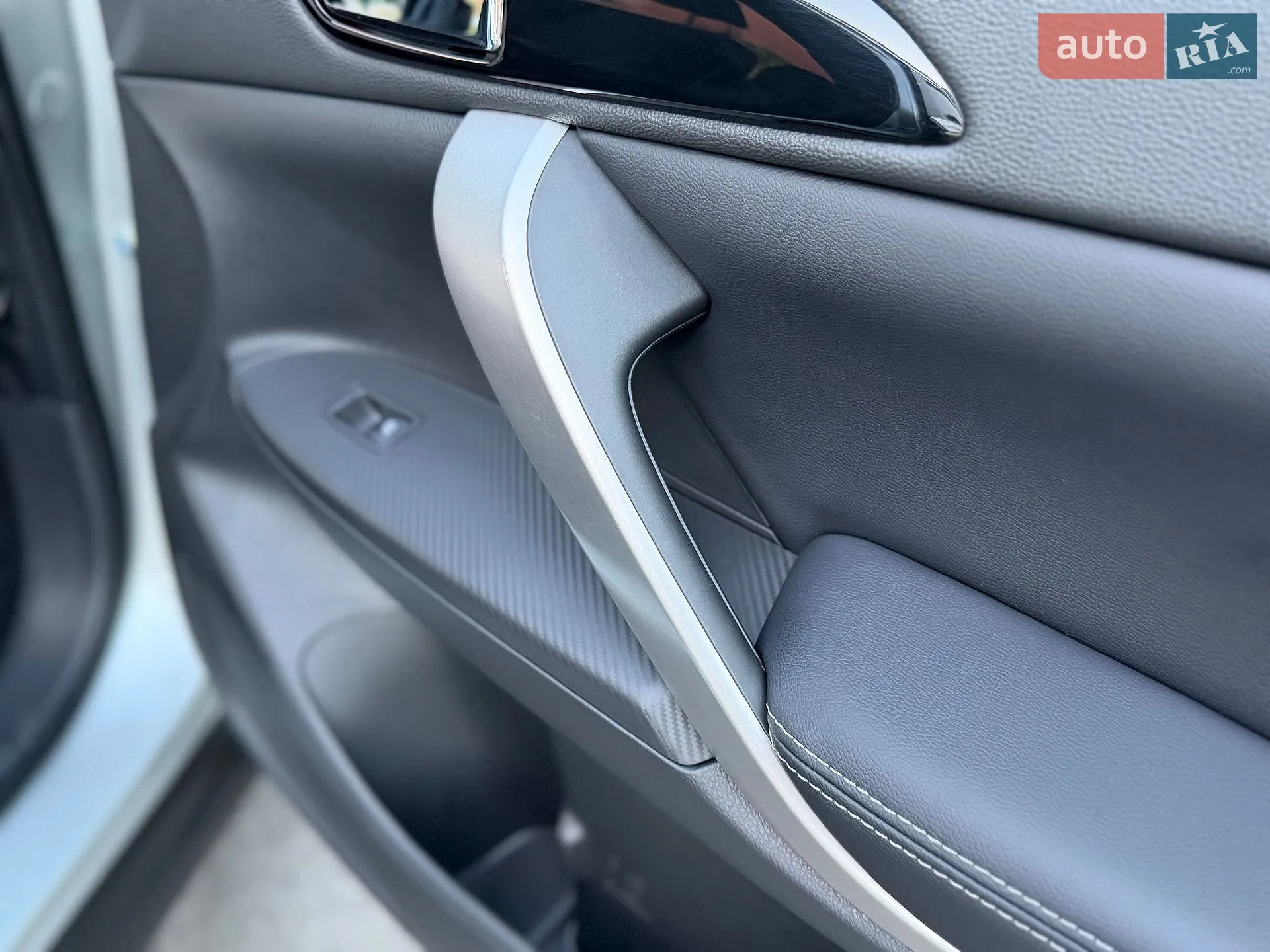 2021 Mitsubishi Eclipse Cross - мініатюра 76
