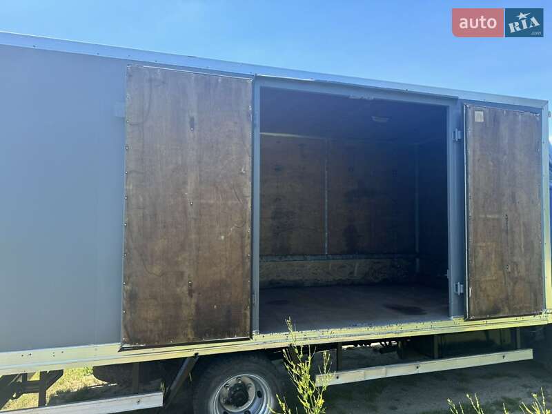 Грузовой фургон Mitsubishi Fuso Canter 2010 в Тальном