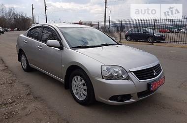 Mitsubishi Galant 2010