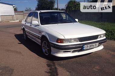 Седан Mitsubishi Galant 1988 в Прилуках