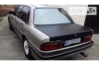 Седан Mitsubishi Galant 1988 в Первомайську