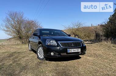 Седан Mitsubishi Galant 2009 в Волочиске