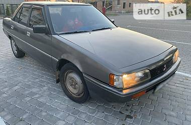 Седан Mitsubishi Galant 1986 в Виннице