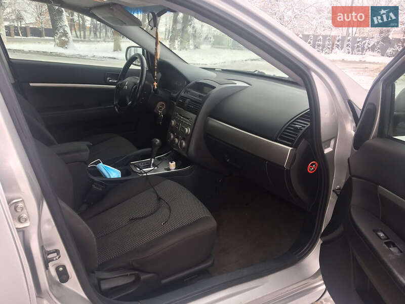 Седан Mitsubishi Galant 2008 в Чернівцях