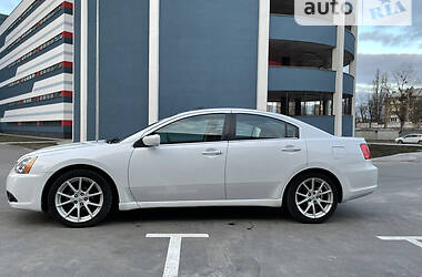 Седан Mitsubishi Galant 2012 в 