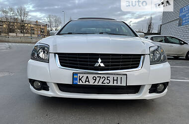 Седан Mitsubishi Galant 2012 в 