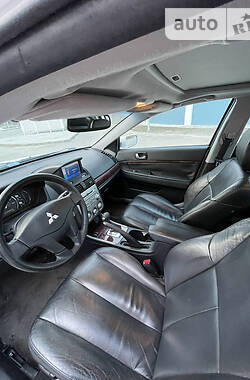 Седан Mitsubishi Galant 2012 в 