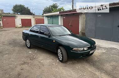 Седан Mitsubishi Galant 1996 в Измаиле