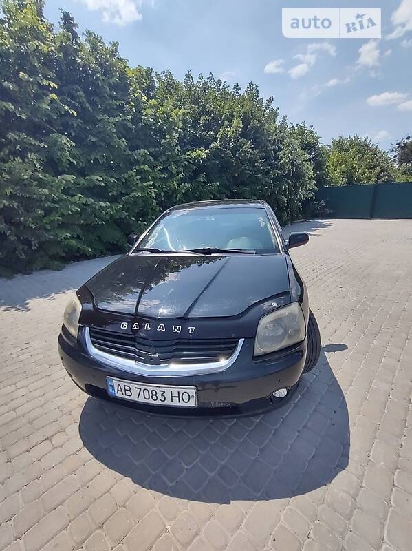 Mitsubishi Galant