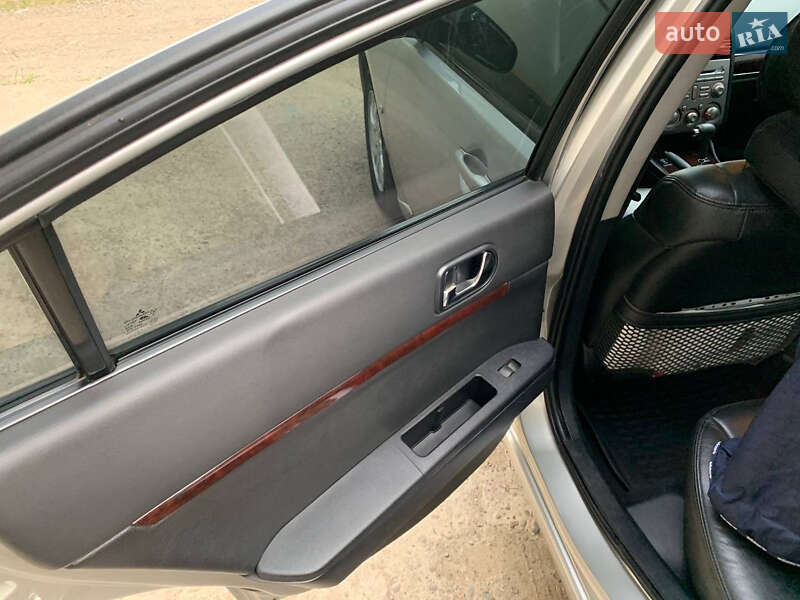 Седан Mitsubishi Galant 2008 в Чернівцях