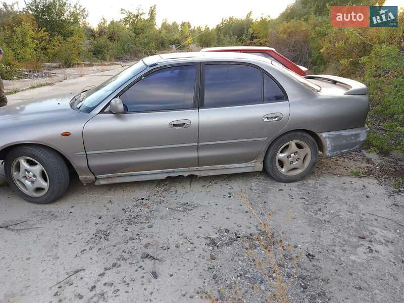 Седан Mitsubishi Galant 1993 в Теплодаре