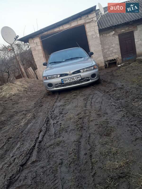 Седан Mitsubishi Galant 1995 в Балте фото 4 Седан Mitsubishi Galant 1995 в Балте