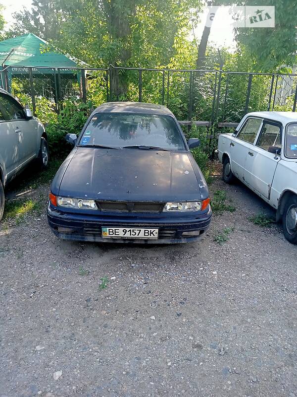 Хетчбек Mitsubishi Galant 1989 в Миколаєві