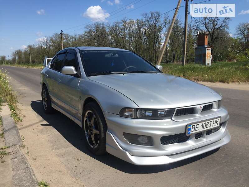 Седан Mitsubishi Galant 2000 в 
