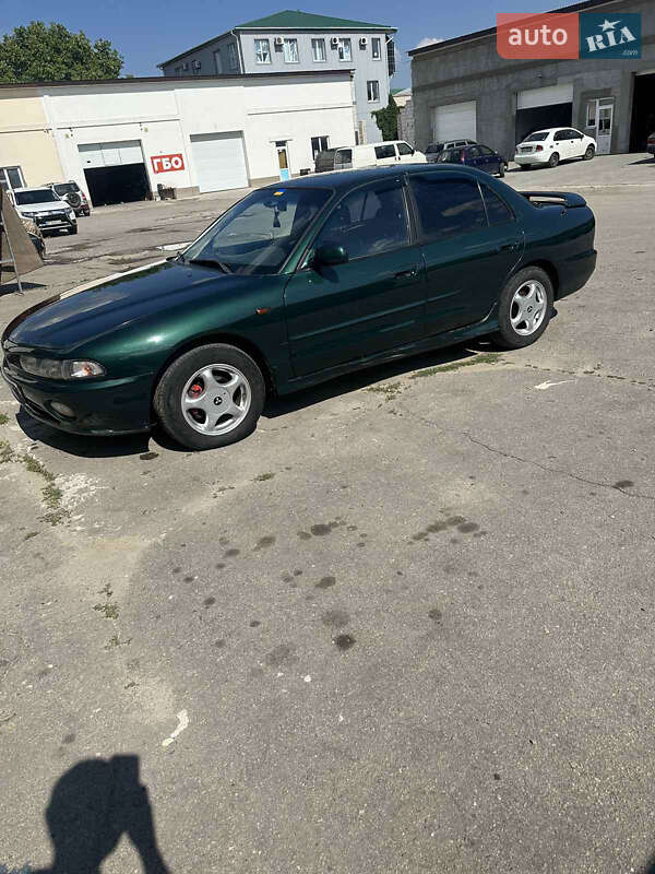 Седан Mitsubishi Galant 1996 в Херсоне