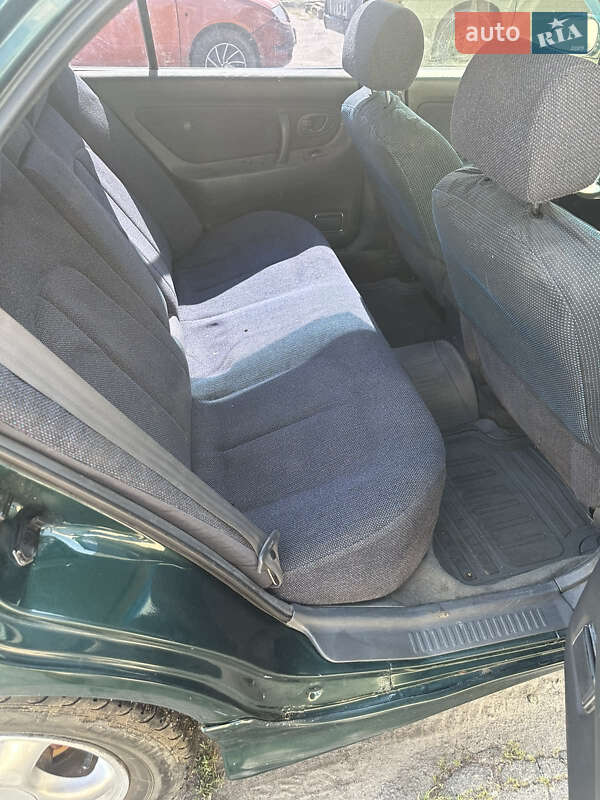 Седан Mitsubishi Galant 1996 в Херсоне