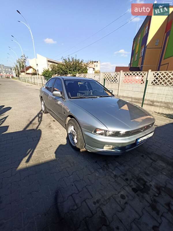 Седан Mitsubishi Galant 1998 в Черновцах