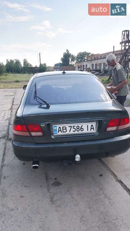 Седан Mitsubishi Galant 1994 в Виннице