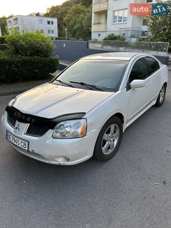 Седан Mitsubishi Galant 2004 в Миколаєві