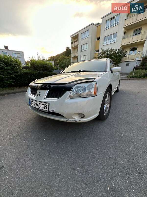 Седан Mitsubishi Galant 2004 в Миколаєві