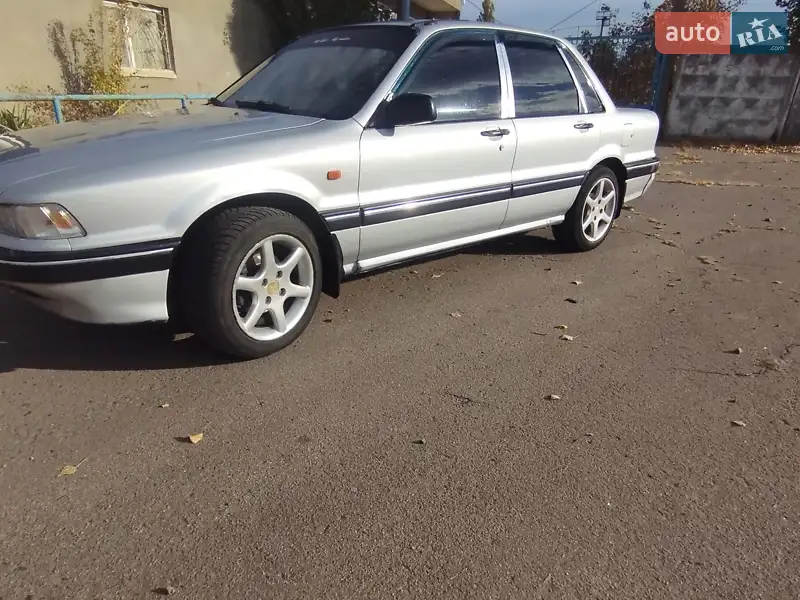 Mitsubishi Galant