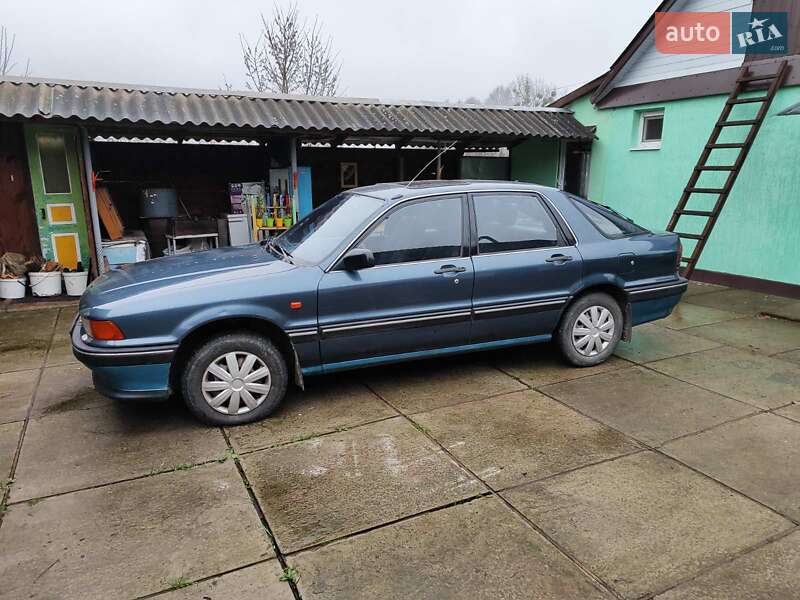 Лифтбек Mitsubishi Galant 1991 в Житомире фото Лифтбек Mitsubishi Galant 1991 в Житомире