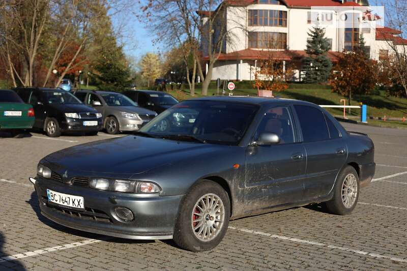 Седан Mitsubishi Galant 1993 в Львові