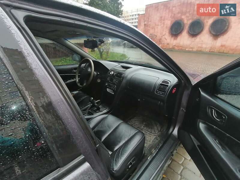 Седан Mitsubishi Galant 2000 в Львове