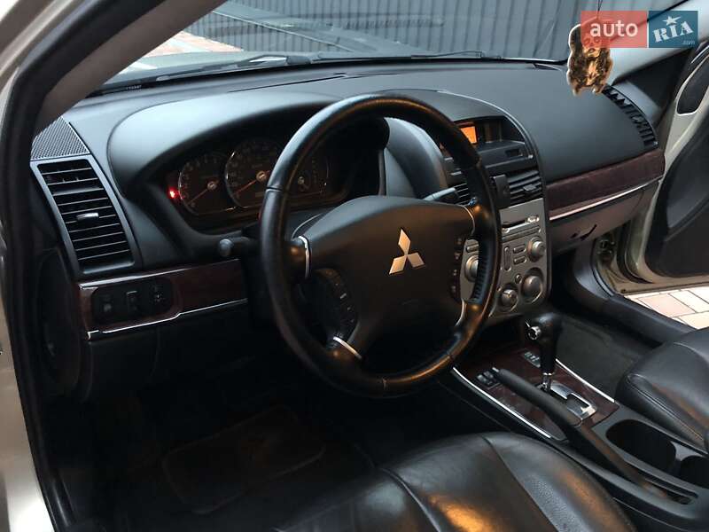 Седан Mitsubishi Galant 2009 в Одесі