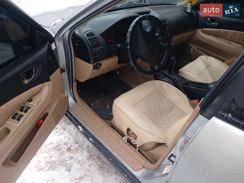 Седан Mitsubishi Galant 1997 в Виннице