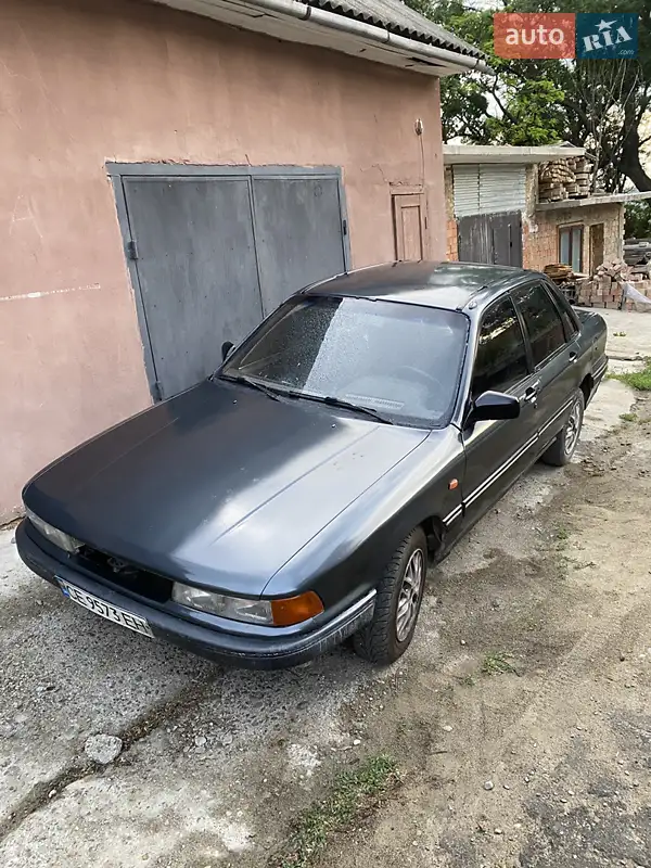 Mitsubishi Galant