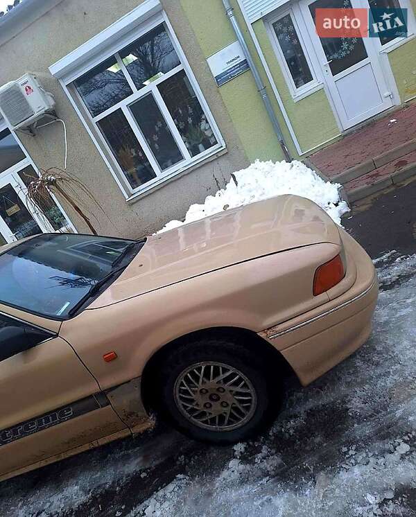 Лифтбек Mitsubishi Galant 1989 в Раздельной