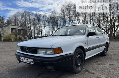 Ліфтбек Mitsubishi Galant 1989 в Чернівцях