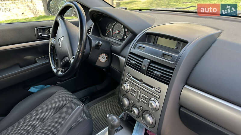 Седан Mitsubishi Galant 2009 в Києві