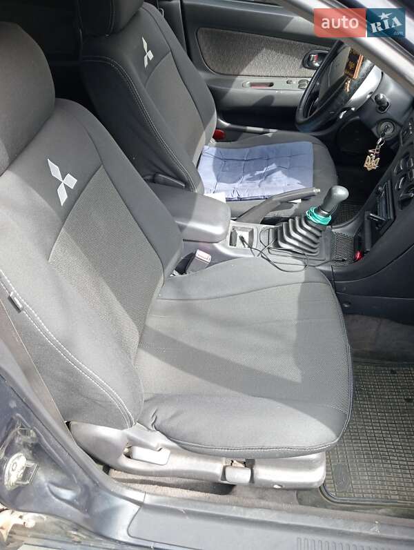 Седан Mitsubishi Galant 1995 в Одессе