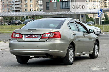 Седан Mitsubishi Galant 2009 в Киеве