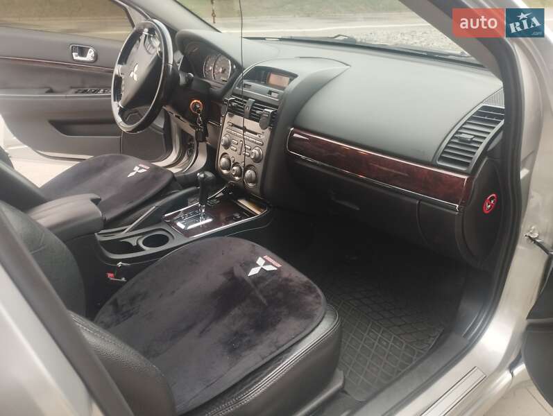 Седан Mitsubishi Galant 2008 в Белой Церкви