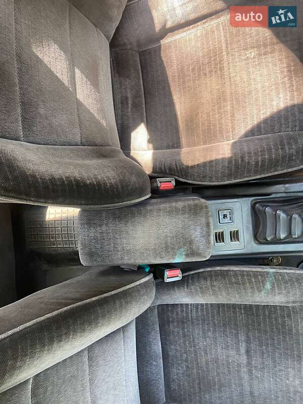 Седан Mitsubishi Galant 1992 в Першотравенську