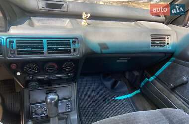Седан Mitsubishi Galant 1992 в Киеве