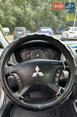 Седан Mitsubishi Galant 2009 в 