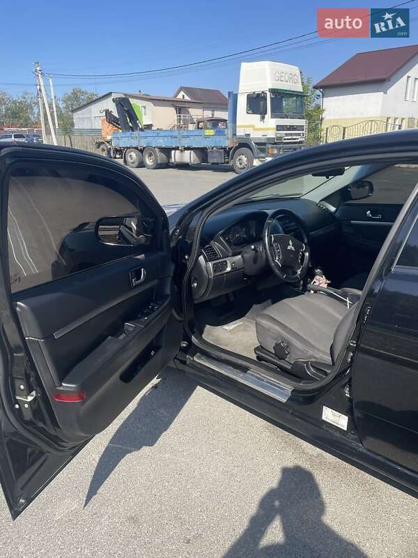 Седан Mitsubishi Galant 2008 в Буче