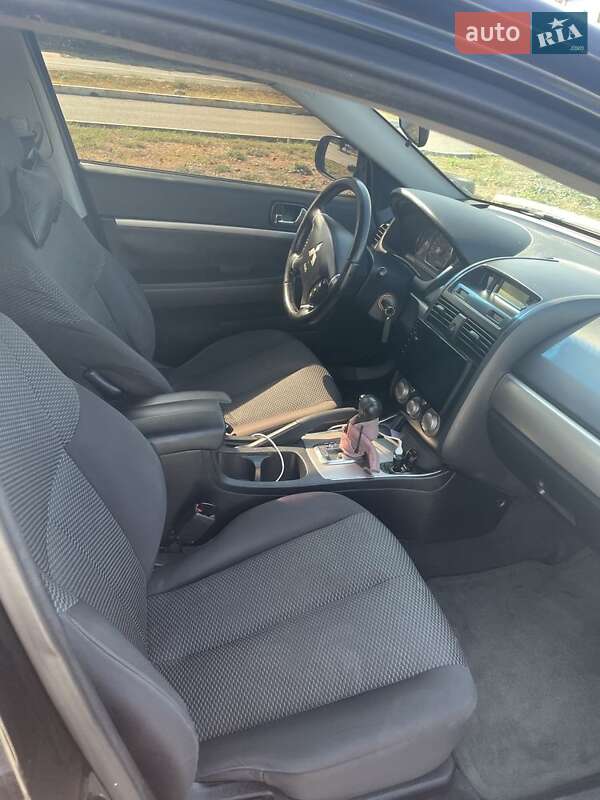 Седан Mitsubishi Galant 2008 в Буче