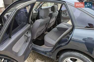 Лифтбек Mitsubishi Galant 1993 в 